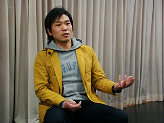 喜安浩平さん
