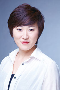 増岡裕子（文学座所属俳優・声優）
