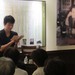 秋の作品朗読会　若手俳優・宇井晴雄さんが熱演！